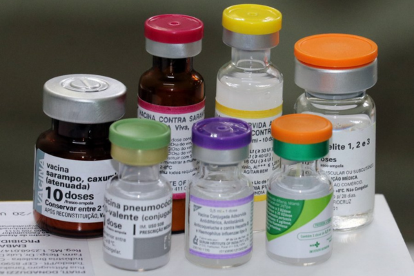 Notícias de Saúde Hoje: Surto, Vacinas e Novos Estudos